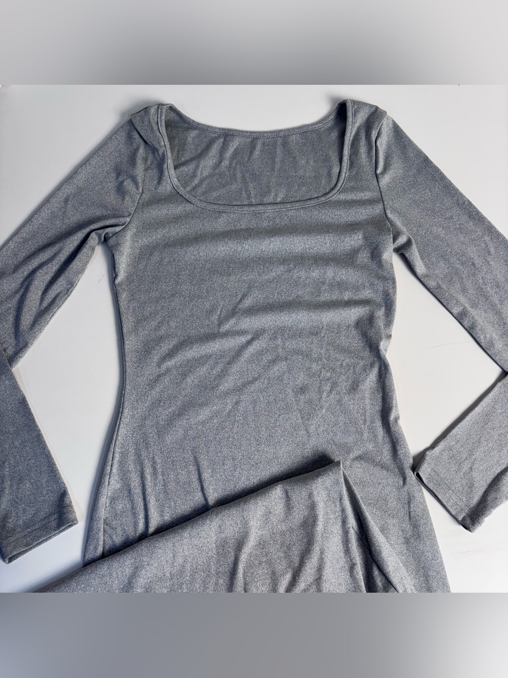 Women's Long-Sleeve Scoop Neck Silhouette Dress in Storm Grey